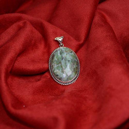 Gökyüzü Gümüş Çerçeve Kadın Zümrüt Kolye