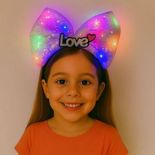 Eğitici Oyuncak LED Işıklı Love Yazılı Mor Fiyonk Taç – Kız Çocuk Parti Tacı