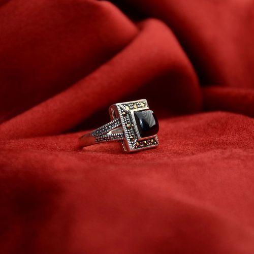 Oltu Taşı Kaşlı Kare Model Kadın Yüzük