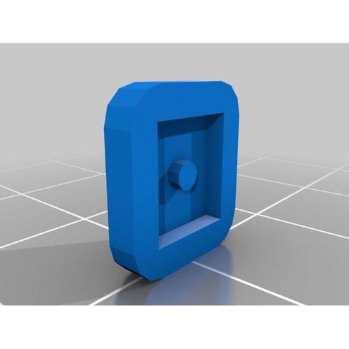 Key_button_for_car_remote_door_opener_3714934