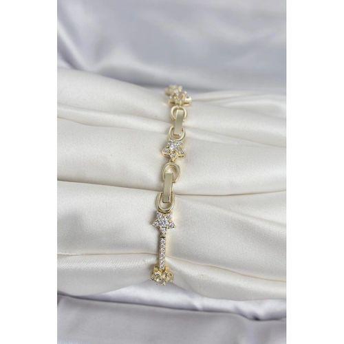 Pirinç Gold Renk Zirkon Taşlı Yıldız Model Kadın Bileklik