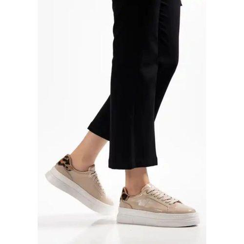 Jetan Bej Rugan Bağcıklı Spor Ayakkabı