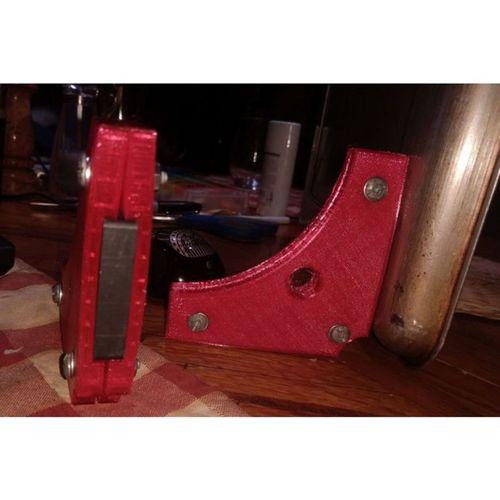 - Kaynak Kare Mıknatıs (Bu ürün Sadece Plastik parçadır - Almadan Önce Soru Sorabilirsiniz)