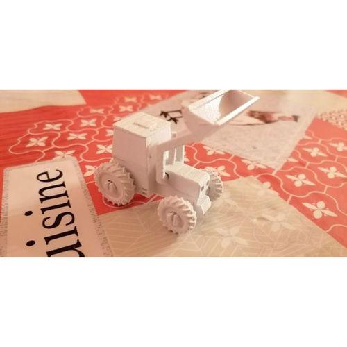 - Forklu Traktör (Bu ürün Sadece Plastik parçadır - Almadan Önce Soru Sorabilirsiniz)