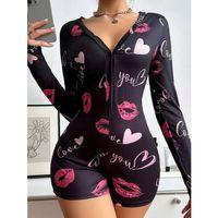 Pamuklu Kırmızı Kalp Desenli Düğmeli Uzun Kol Tulum Pijama