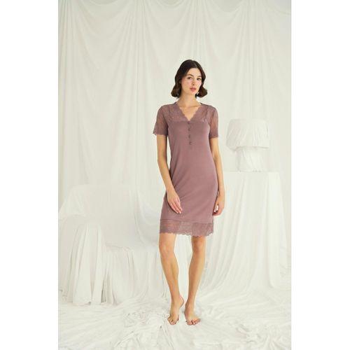 Yakası Kolu Omzu Ve Eteği Dantelli Önü Düğmeli Gecelik