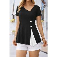 Kadın Kısa Kollu Asimetrik V Yakalı Düğme Detaylı Viskon Bluz