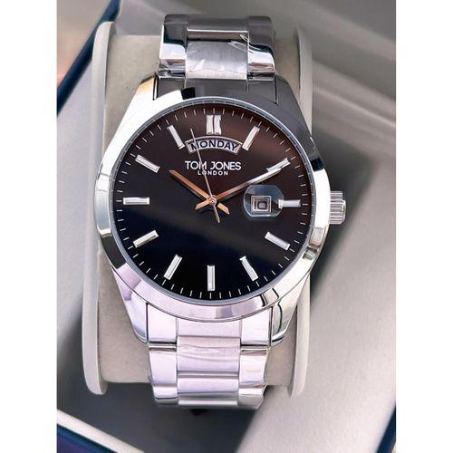 Tom Jones Bileklik Hediyeli Çelik Kordon 3 Atm Suya Dayanıklı 2 Yıl Garantili Erkek Kol Saati 10072.2