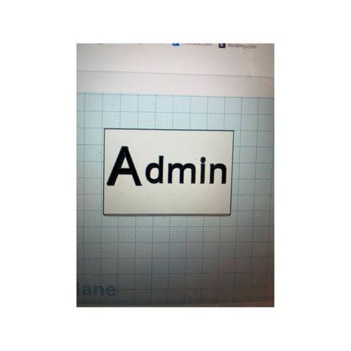 Gorilla Tag Yönetici Rozeti (Bu ürün Sadece Plastik parçadır - Almadan Önce Soru Sorabilirsiniz)