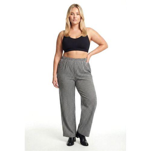 Kadın Siyah Beyaz Kareli Büyük Beden Cepli Pijama Altı Rahat Kesim Esnek Bel Günlük Ev Giyim Alt
