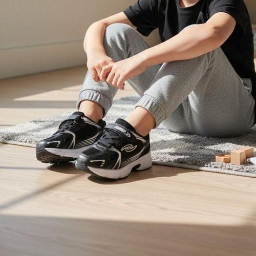 Jamix 530 Siyah-Beyaz Erkek Çocuk Spor Ayakkabı