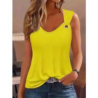 Kadın Askılı V Yaka Kuş Gözü Detaylı Viskon Bluz