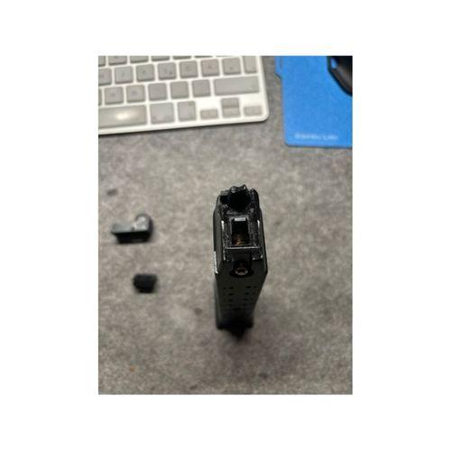 - We G17 Glock 17 Şarjör Lastik Contası Tamiri (Bu ürün Sadece Plastik parçadır - Almadan Önce Soru Sorabilirsiniz)