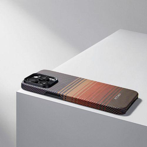 Apple iPhone 15 Pro Max Kılıf M-safe Şarj Özellikli Aramid Fiber Pitaka Tactile Woven Sunset-Moonrise Serisi Sunset Kapak