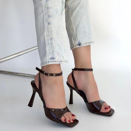 Soha Kahverengi Rugan Topuklu Bilekten Kemerli Ayakkabı