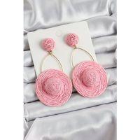 Pembe Şapka Figürlü Hasır Örgü Model Sallantılı Gold Renk Kadın Küpe