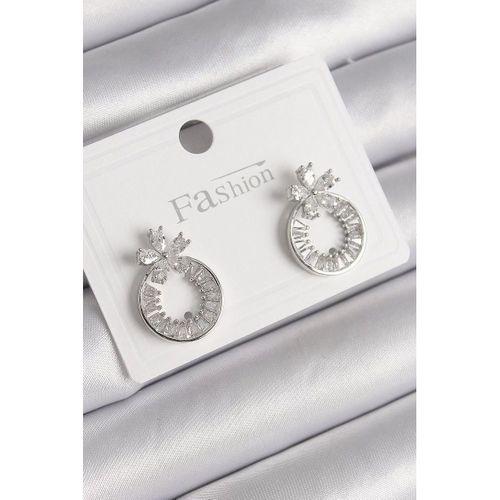 pilelistore Pirinç Gümüş Renk Zirkon Taşlı Halka Model Çiçek Figür Kadın Küpe - TJ-BKP9761