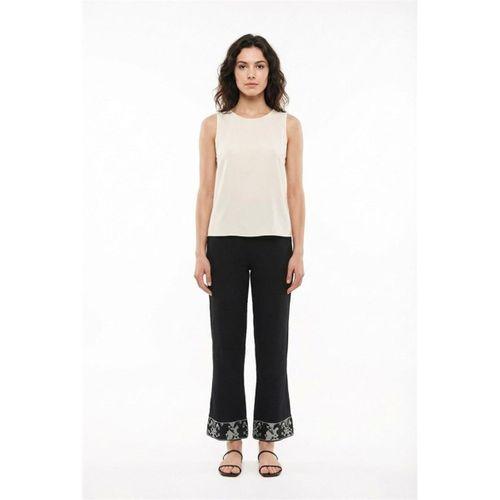 Nirvana Beli Lastikli Müslin Yandan Çift Cepli Nakışlı Pantolon Siyah Syh