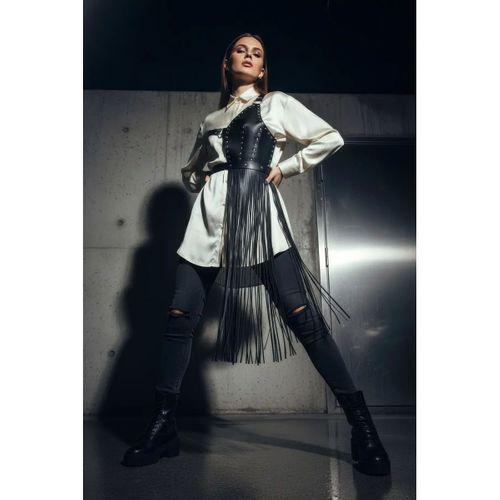 Siyah Etek Deri Zımbalı Asimetrik Püsküllü - Brf1014