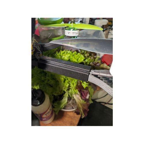 BTS SOURCE ONE V5 KABLO KORUMA Bant İhtiyaç Yok (Bu ürün Sadece Plastik parçadır - Almadan Önce Soru Sorabilirsiniz)