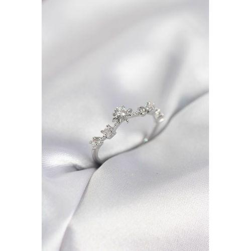 Gümüş Renk Gece Temalı Zirkon Taşlı Kadın Yüzük