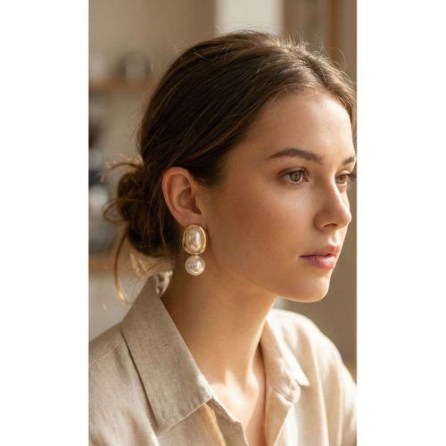 Pirinç Gold Renk Model İncili Kadın Küpe