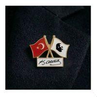 İkili Bayraklı Türk Bayrağı Atalı İmzalı Yaka Rozeti - 2 adet