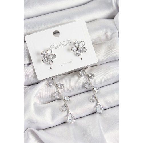 Pirinç Zirkon Taşlı Sallantılı Çiçek Model Gümüş Renk 925 Ayar Gümüş Çivi Kadın Küpe - TJ-BKP10969