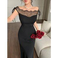 Kadın Göğüs Ve Yakası Dantel Detaylı Kayık Yaka Görünümlü Uzun Ithal Krep Elbise