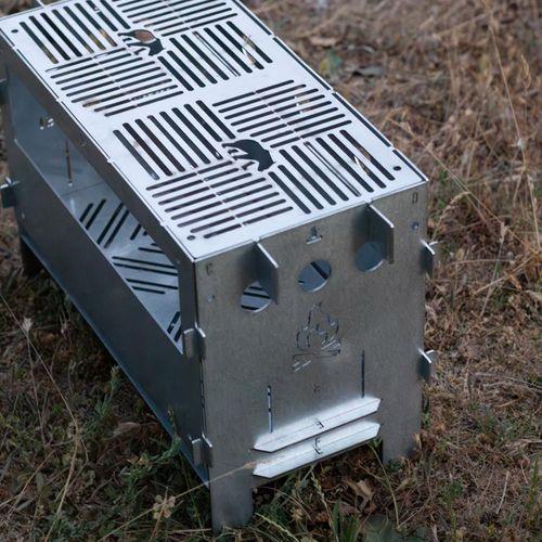 Kamp Ayısı® PyroWide™ Geniş Katlanır Metal Ateş Kutusu - 2mm Gri Galvaniz Çelik, Çantalı, 39.5 x 26.5 x 21 cm
