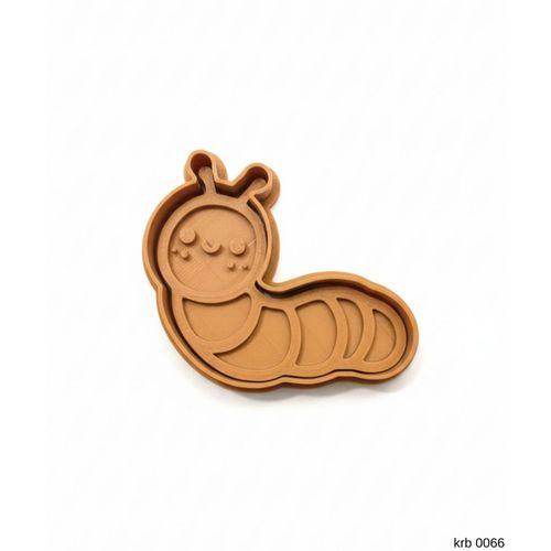 Sevimli Tırtıl Figürlü Kurabiye Kalıbı ve Hamur Kesici – Şeker Hamuru ve Oyun Hamuru İçin İki Parça Kalıp