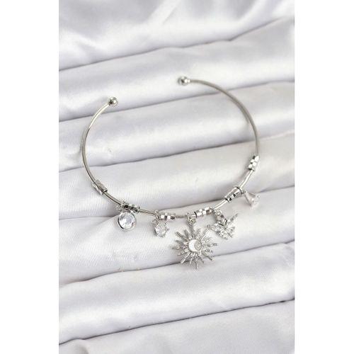 Güneş Charmlı Gümüş Renk Pirinç Kadın Bileklik