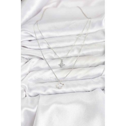 Pirinç Gümüş Renk Yonca Model 2'li Kadın Kolye