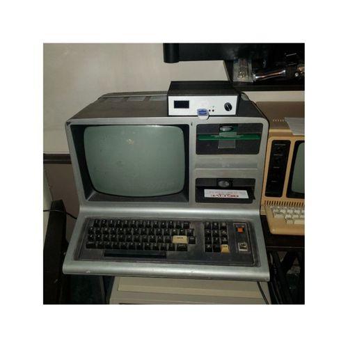 Flash Floppy Harici Sürücü Yuvası (Bu ürün Sadece Plastik parçadır - Almadan Önce Soru Sorabilirsiniz)