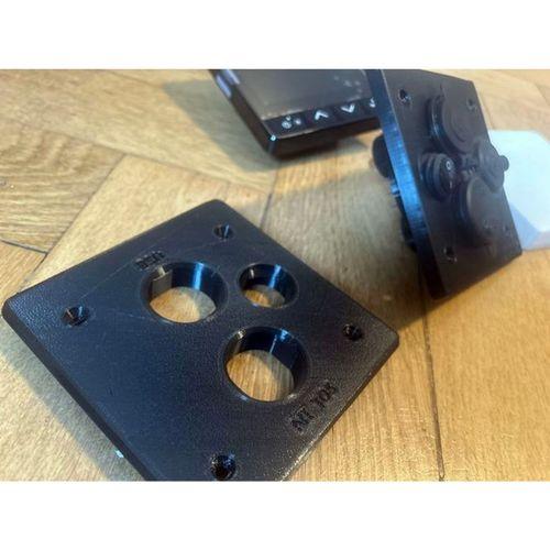 Raymarine ST70 I70 Boyutlu Arayüz Taban ve Güneş Kapağı ile (Bu ürün Sadece Plastik parçadır - Almadan Önce Soru Sorabilirsiniz)