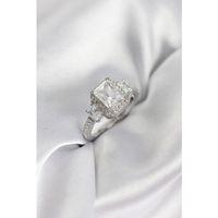 Gümüş Renk Kare Baget Zirkon Taşlı Tek Taş Model Kadın Yüzük