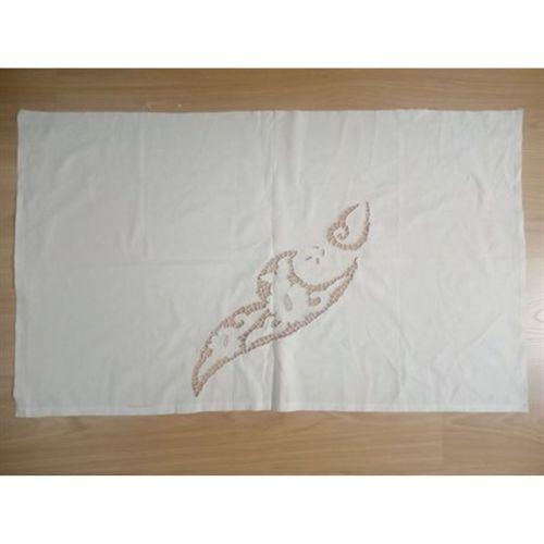 El İşi Beyaz Renkli Nakışlı Runner,Sehpa Örtüsü 57X95Cm