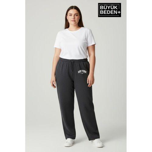 Kadın Büyük Beden New York Baskılı Rahat Kesim Paça Reçme ince Eşofman Altı SPR26EAk952-5