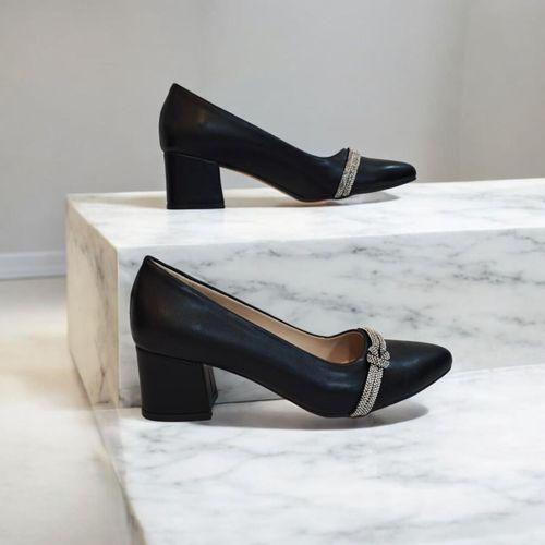 Fiyra 7034 Siyah Cilt Taşlı 5 cm Kalın Kare Bayan Topuklu Ayakkabı
