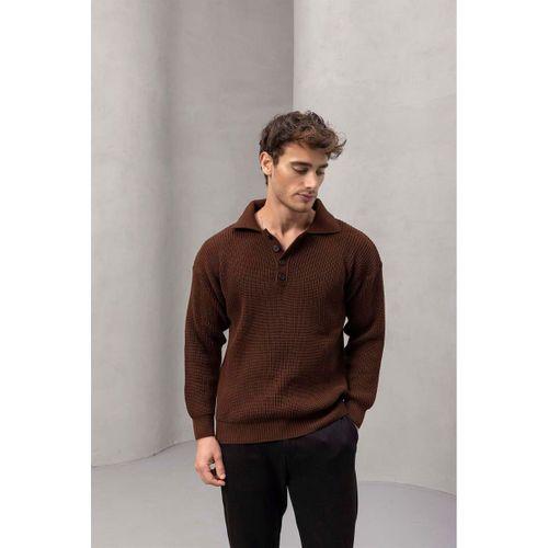 4 Düğmeli Yarım Pat Polo Yaka Kazak Kahve - Bezayağı Kumaş Pantolon Siyah