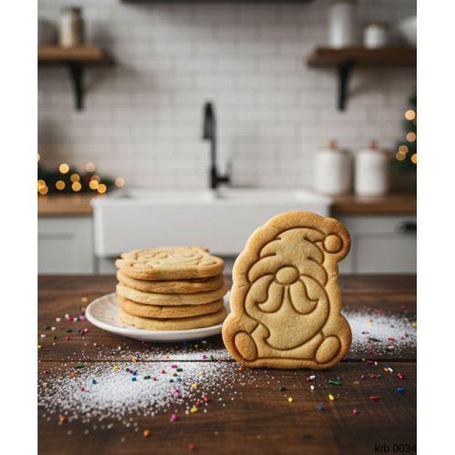 Bıyıklı Mini Noel Cücesi Kurabiye Kalıbı – Şapkalı Gnome Figürlü, Çift Parça Hamur Kesici, Şeker Hamuru ve Oyun Hamuru İçin