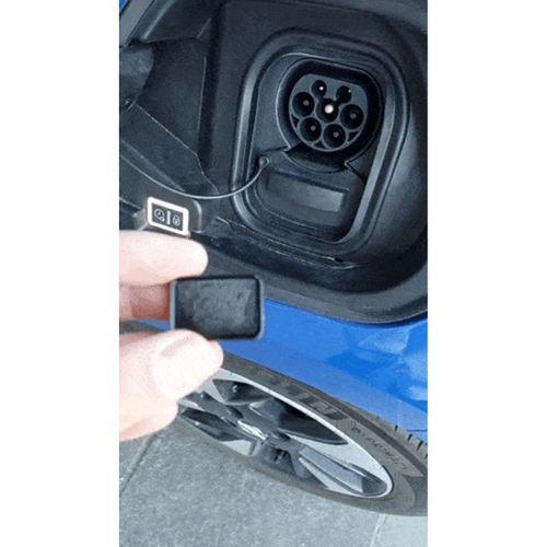 Opel Corsa Electric İçin Şarj Işığı Kapağı (Bu ürün Sadece Plastik parçadır - Almadan Önce Soru Sorabilirsiniz)