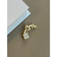 Taşlı Kıkırdak Küpe - Altın