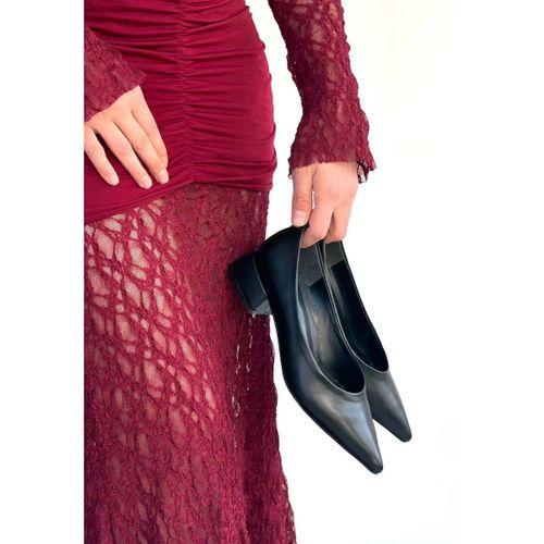 Ferla Siyah Cilt Topuklu Ayakkabı