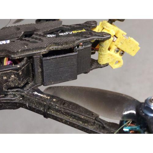 "Speedybee Master 5 V2: Hızın ve Korumanın Mükemmel Buluşması - Model No: 6897975"