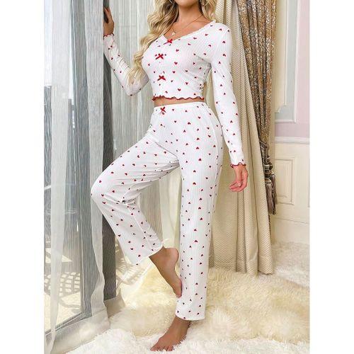 Beyaz Üstüne Kalp Desenli Kırmızı Kurdelalı Pamuklu Pijama Takımı
