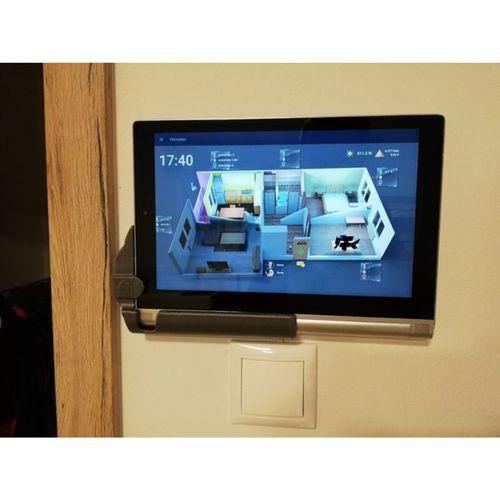 Lenovo_yoga_tab_10_wall_holder_mount_3720828