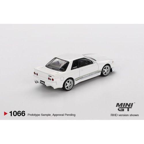 Mini GT Nissan Skyline GT-R (R32) VeilSide Combat C-I White 1066
