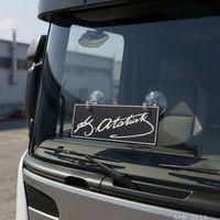 Atatürk İmzalı Kamyon ve Araba Ön Cam Yazısı Vantuzlu 25cmx8cmx4mm