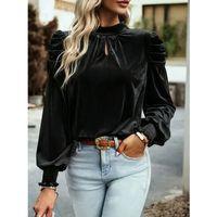 Kadın Uzun Kollu Balıkçı Yaka Damla Detaylı Kadife Bluz